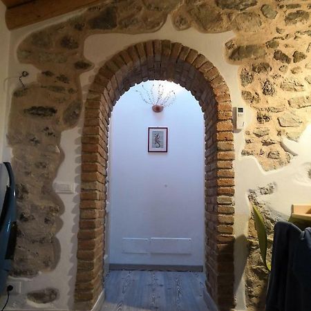 Casa Nel Borgo - Il Gufo Apartment Tremosine Bagian luar foto