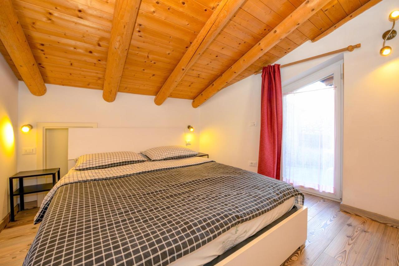 Casa Nel Borgo - Il Gufo Apartment Tremosine Bagian luar foto